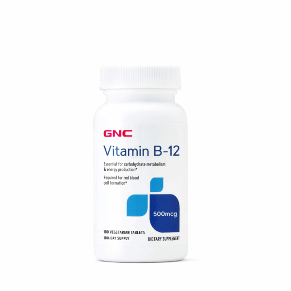 Frasco de GNC Vitamina B-12 500mcg con 100 tabletas de liberación prolongada para mejorar la energía celular y la salud del sistema nervioso.